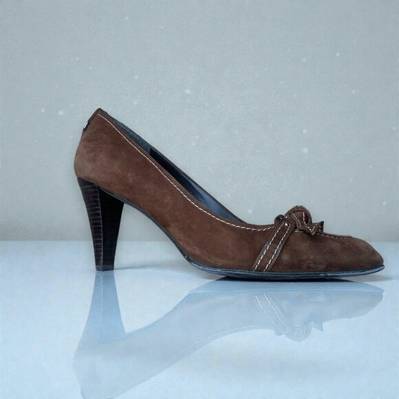 Stuart Weitzman Walnut Brown Suede Stacked Heel Pumps Bow Buckle Size 9.5 - Picture 1 of 12